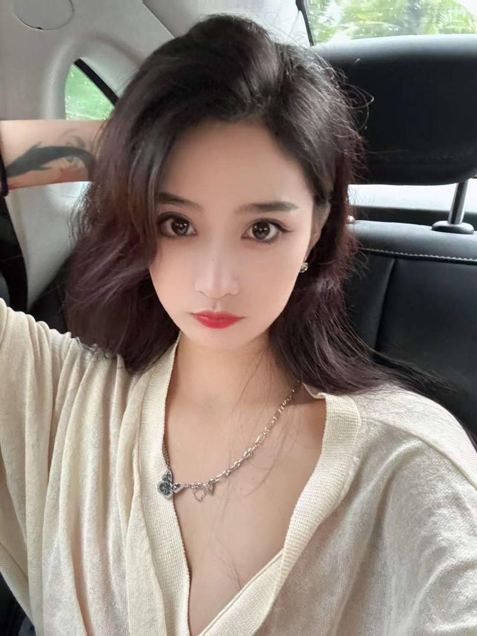 马尼拉帕塞夜场女，#真名赵晶玲，#艺名甜甜。以前在特区待过，吸过毒 后经朋友介绍来马尼拉在我们团队上了两个多月班